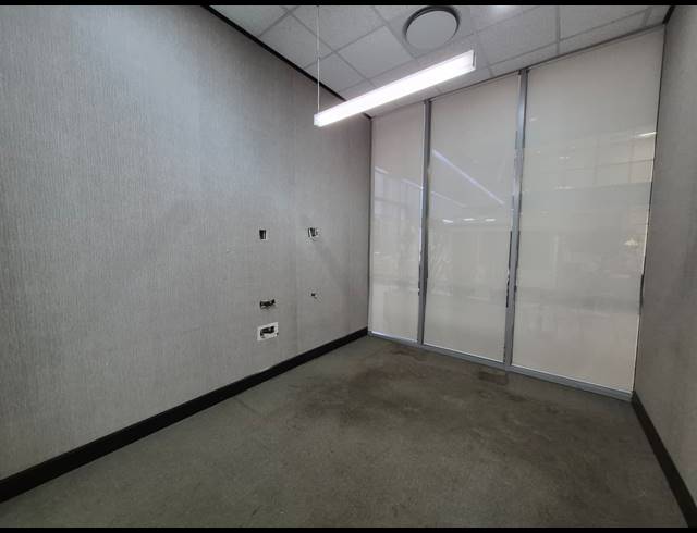 560M² OFFICE TO LET IN SANDTON CENTRAL